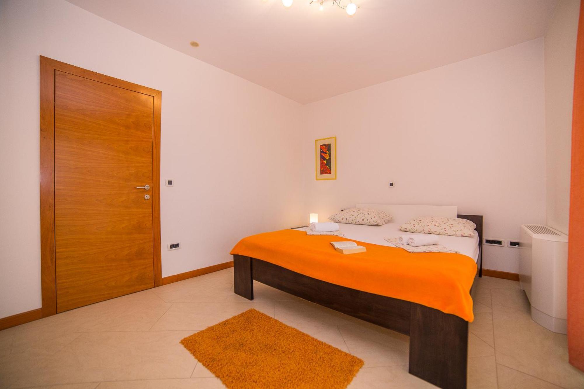 Apartments Milan Makarska Quarto foto