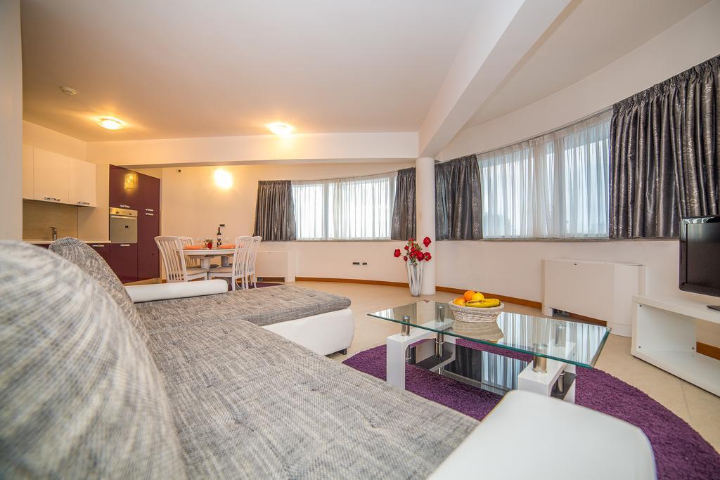Apartments Milan Makarska Exterior foto