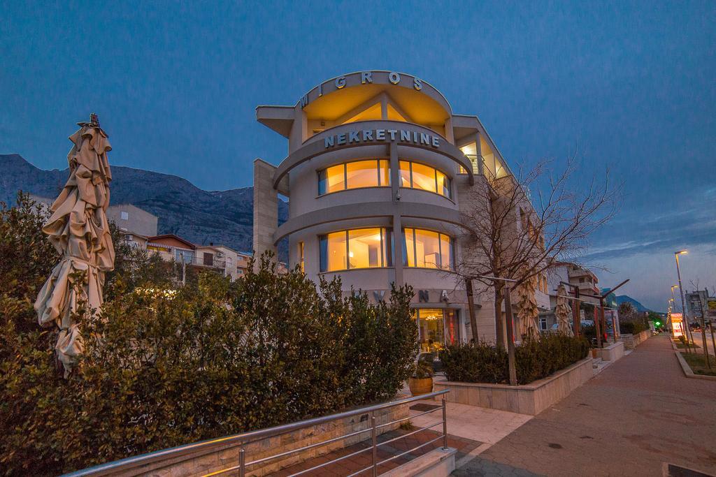 Apartments Milan Makarska Exterior foto